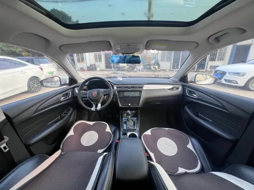 2020 Roewe i5 1.5L 120HP L4 CVT,autocango,china used car exporter,china ev exporter,chinese used car exporter,chinese used ev exporter