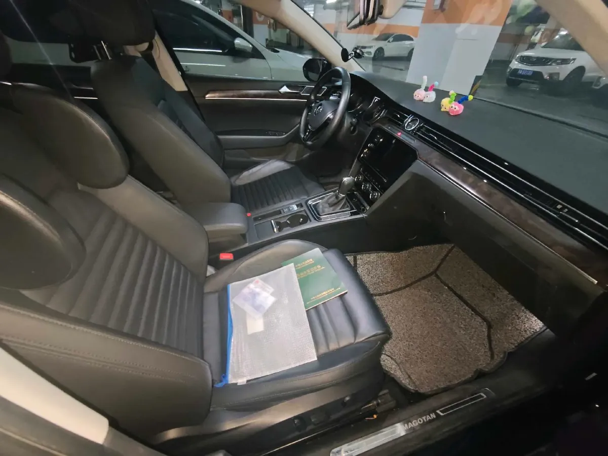 2019 Volkswagen Magotan 2.0T 186HP L4 7DCT,autocango,china used car exporter,china ev exporter,chinese used car exporter,chinese used ev exporter