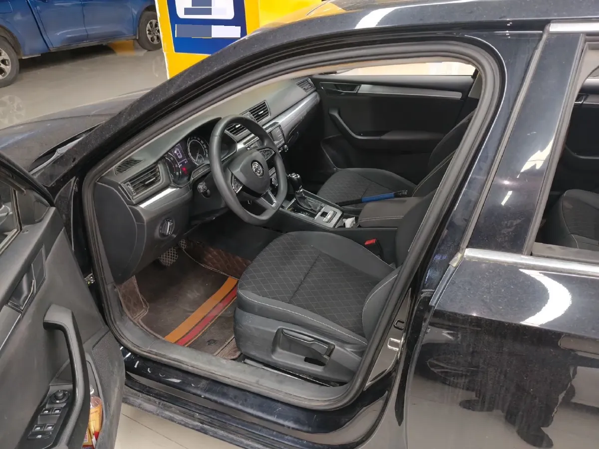 2019 Skoda Superb 1.4T 150HP L4 7DCT,autocango,china used car exporter,china ev exporter,chinese used car exporter,chinese used ev exporter