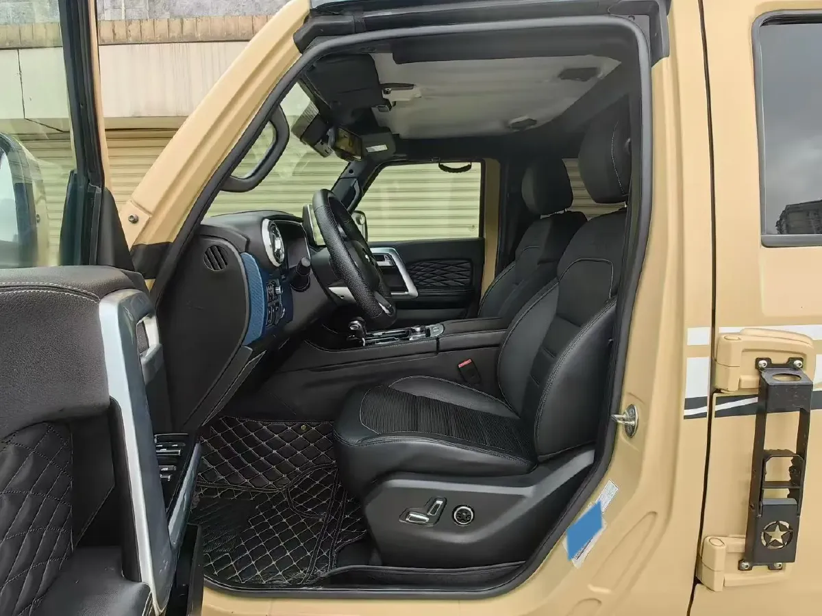 2019 Beijing BJ40 2.3T 231HP L4 6AT,autocango,china used car exporter,china ev exporter,chinese used car exporter,chinese used ev exporter