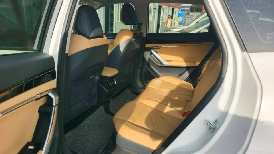 2023 Geely StarRay 1.5T 181HP L4 7DCT,autocango,china used car exporter,china ev exporter,chinese used car exporter,chinese used ev exporter