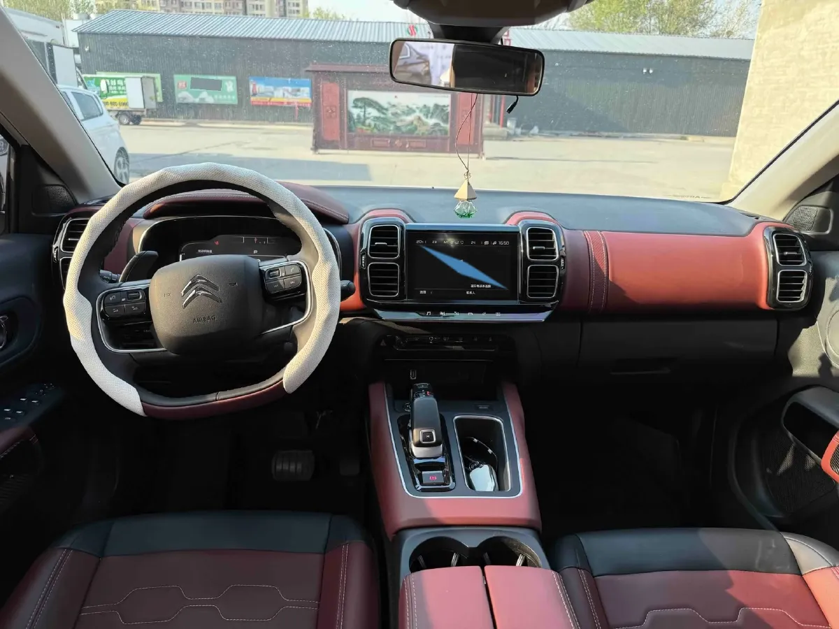 2022 Citroen C5 Aircross 1.8T 211HP L4 8AT,autocango,china used car exporter,china ev exporter,chinese used car exporter,chinese used ev exporter