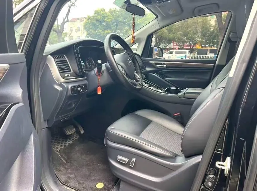 2023 GAC Trumpchi M8 2.0T 252HP L4 8AT,autocango,china used car exporter,china ev exporter,chinese used car exporter,chinese used ev exporter