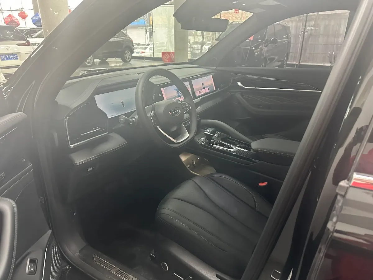 2024 Geely Monjaro 2.0T 218HP L4 7DCT,autocango,china used car exporter,china ev exporter,chinese used car exporter,chinese used ev exporter