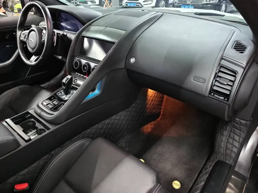 2024 Jaguar F-TYPE 2.0T 300HP L4 8AT,autocango,china used car exporter,china ev exporter,chinese used car exporter,chinese used ev exporter