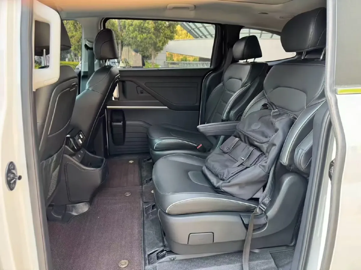 2024 Hyundai Custo 1.5T 170HP L4 8AT,autocango,china used car exporter,china ev exporter,chinese used car exporter,chinese used ev exporter