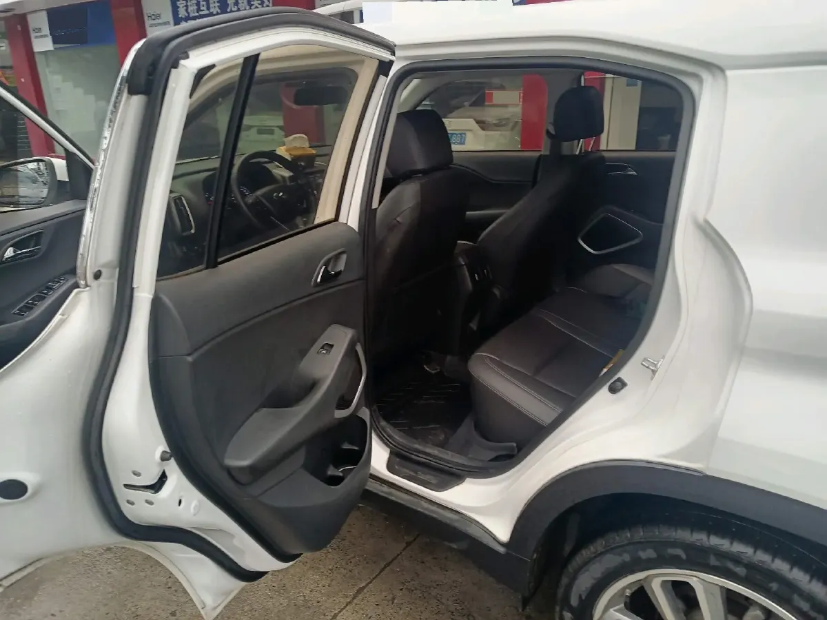 2018 Hyundai ix35 2.0L 160HP L4 6AT,autocango,china used car exporter,china ev exporter,chinese used car exporter,chinese used ev exporter