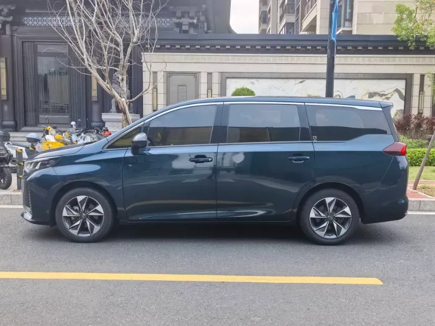 2021 GAC Trumpchi M6 1.5T 169HP L4 7DCT,autocango,china used car exporter,china ev exporter,chinese used car exporter,chinese used ev exporter