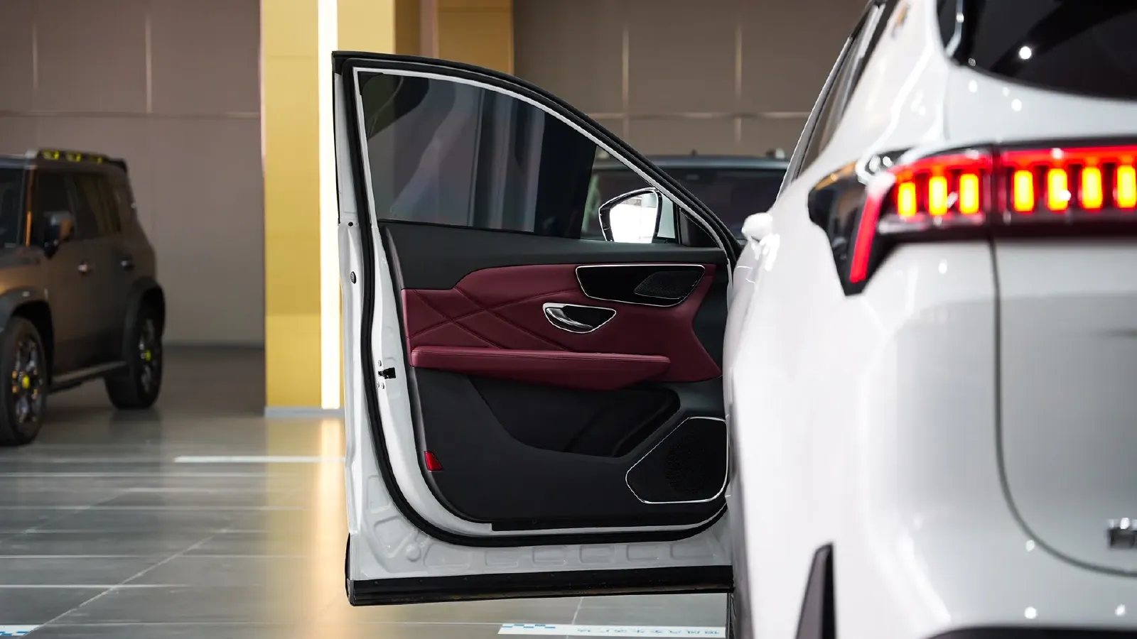 2025 Jetour X70 Plus 1.5T 156HP L4 6DCT,autocango,china used car exporter,china ev exporter,chinese used car exporter,chinese used ev exporter