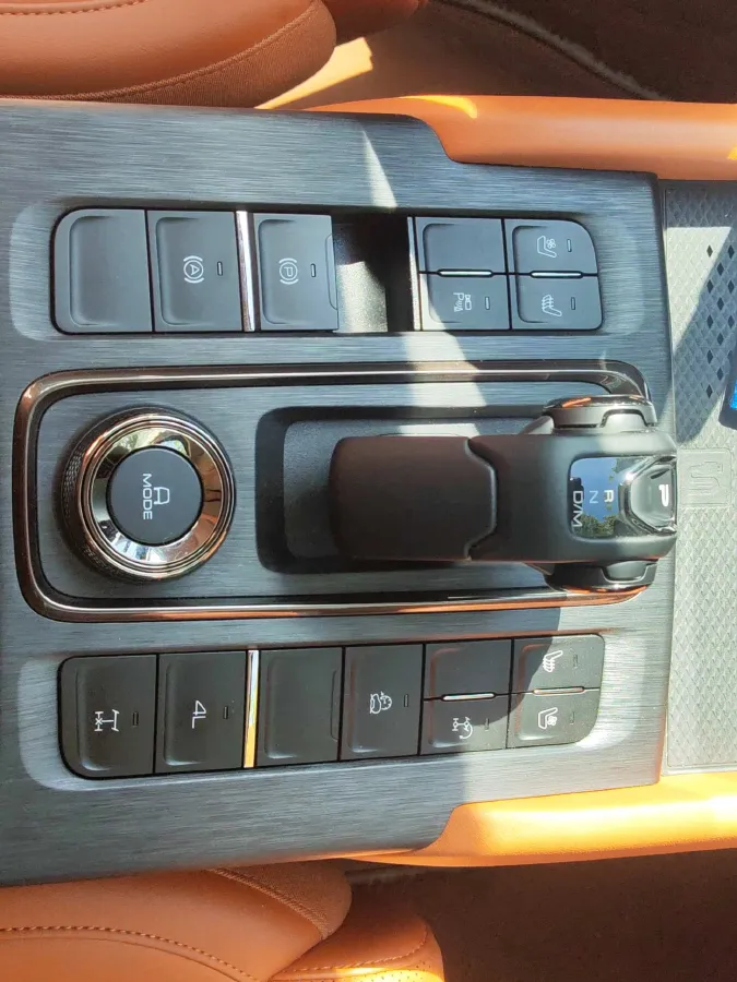 2024 Haval H9 2.0T 224HP L4 8AT,autocango,china used car exporter,china ev exporter,chinese used car exporter,chinese used ev exporter