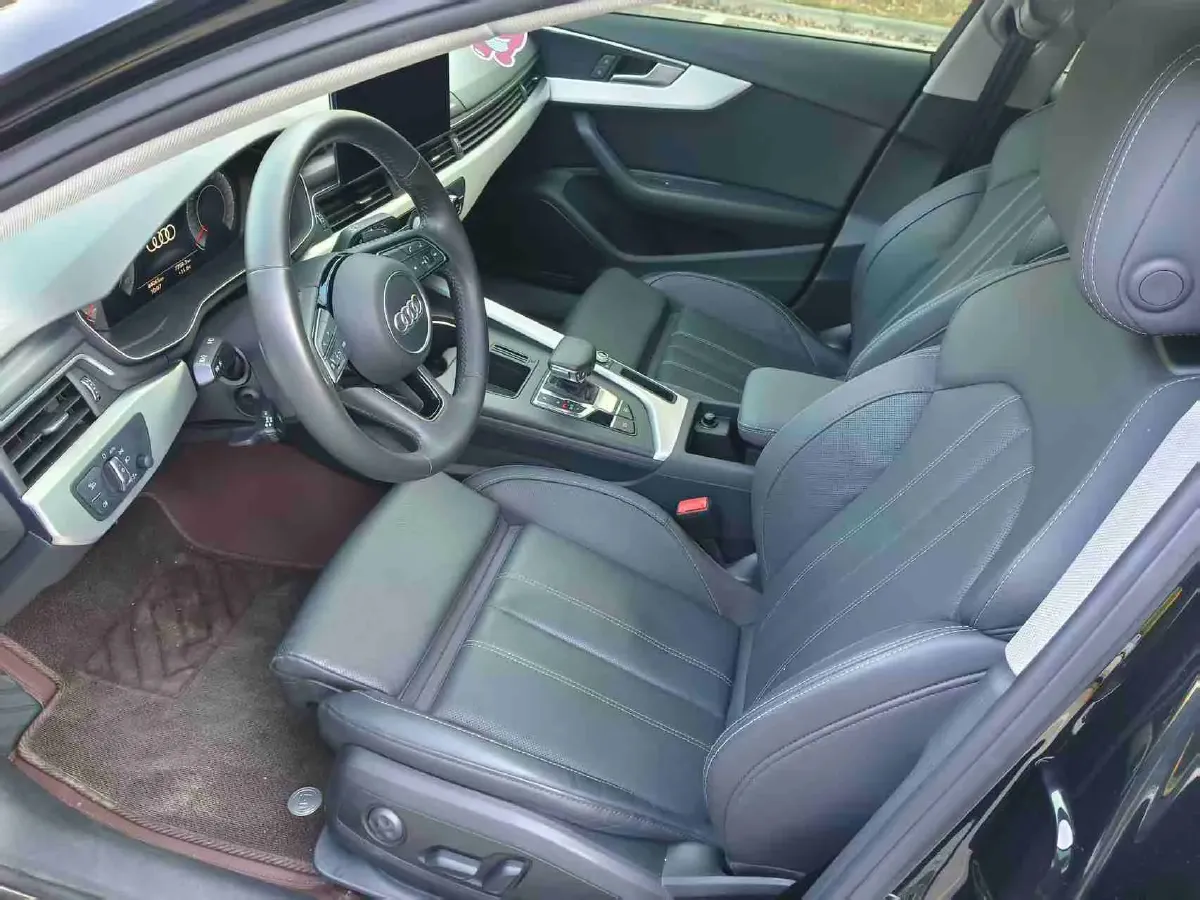2020 Audi A4L 2.0T 150HP L4 7DCT,autocango,china used car exporter,china ev exporter,chinese used car exporter,chinese used ev exporter