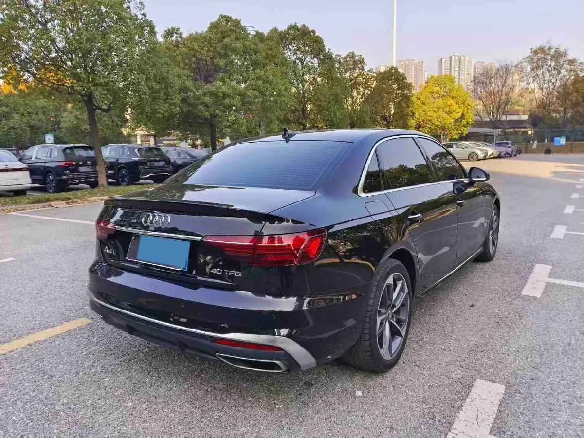 2020 Audi A4L 2.0T 150HP L4 7DCT,autocango,china used car exporter,china ev exporter,chinese used car exporter,chinese used ev exporter