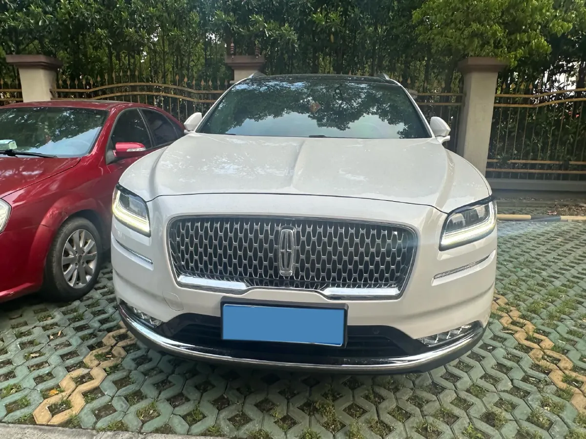 2021 Lincoln Nautilus 2.0T 245HP L4 8AT,autocango,china used car exporter,china ev exporter,chinese used car exporter,chinese used ev exporter