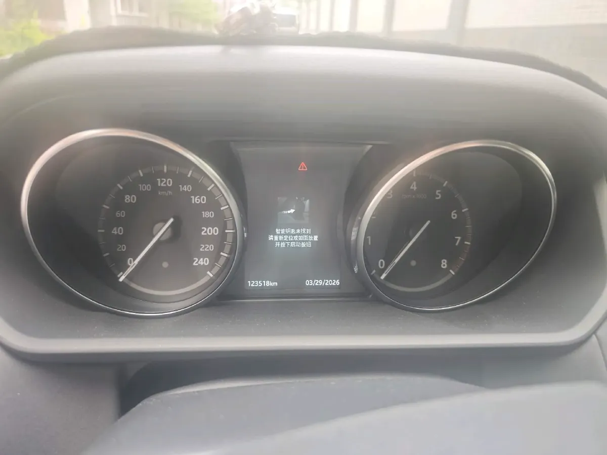 2018 Land Rover Discovery 3.0T 340HP V6 8AT,autocango,china used car exporter,china ev exporter,chinese used car exporter,chinese used ev exporter