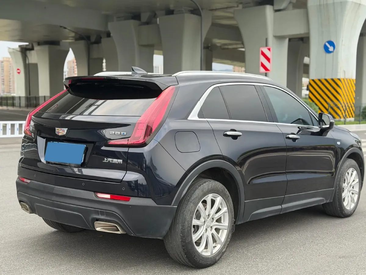 2022 Cadillac XT4 2.0T 237HP L4 9AT,autocango,china used car exporter,china ev exporter,chinese used car exporter,chinese used ev exporter