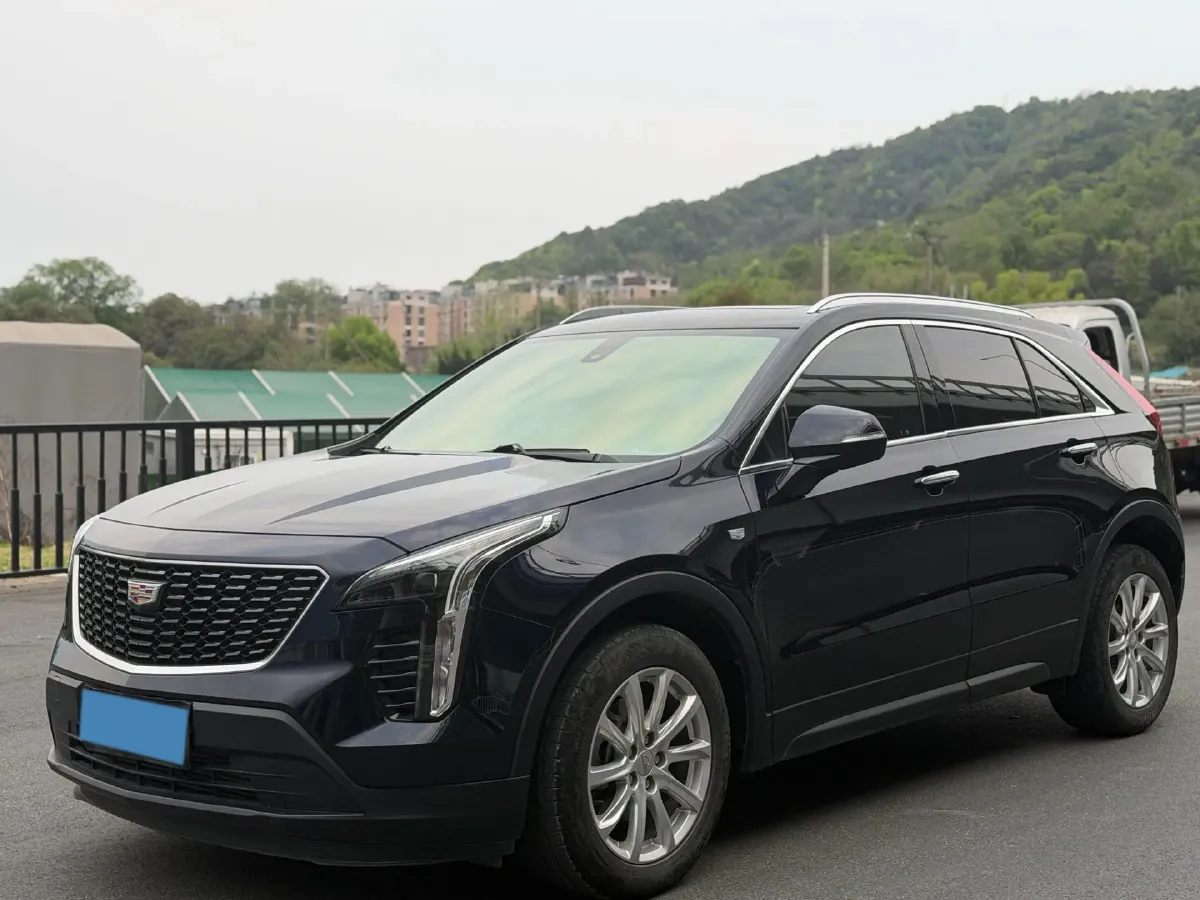 2022 Cadillac XT4 2.0T 237HP L4 9AT,autocango,china used car exporter,china ev exporter,chinese used car exporter,chinese used ev exporter