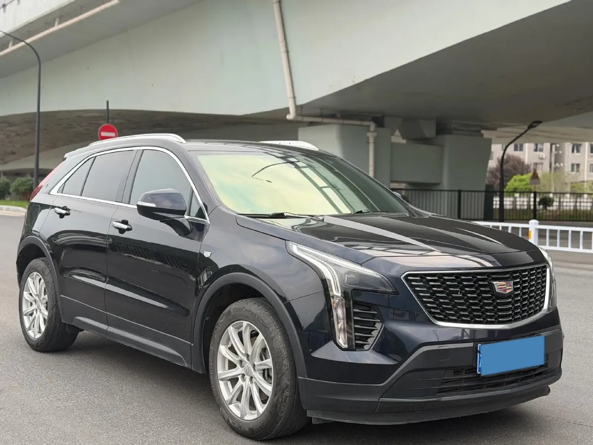 2022 Cadillac XT4 2.0T 237HP L4 9AT,autocango,china used car exporter,china ev exporter,chinese used car exporter,chinese used ev exporter