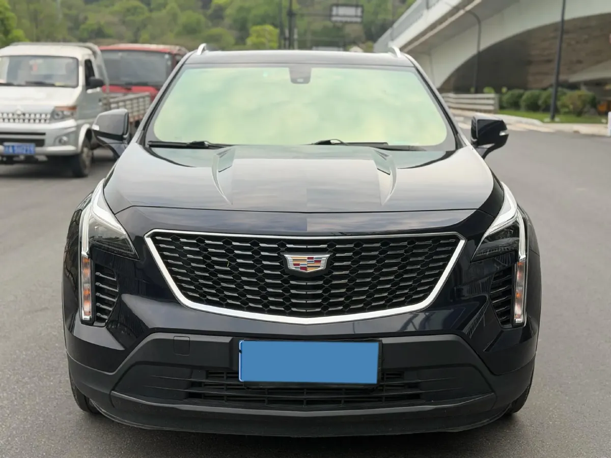 2022 Cadillac XT4 2.0T 237HP L4 9AT,autocango,china used car exporter,china ev exporter,chinese used car exporter,chinese used ev exporter