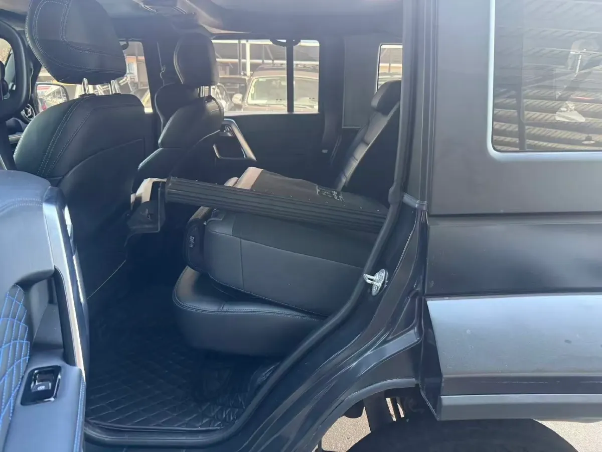 2024 Beijing BJ40 2.0T 245HP L4 8AT,autocango,china used car exporter,china ev exporter,chinese used car exporter,chinese used ev exporter