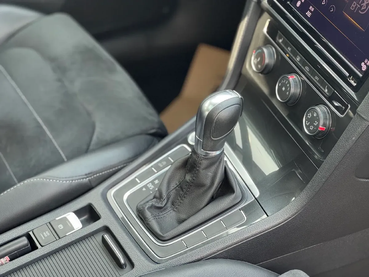 2019 Volkswagen Golf 1.4T 150HP L4 7DCT,autocango,china used car exporter,china ev exporter,chinese used car exporter,chinese used ev exporter