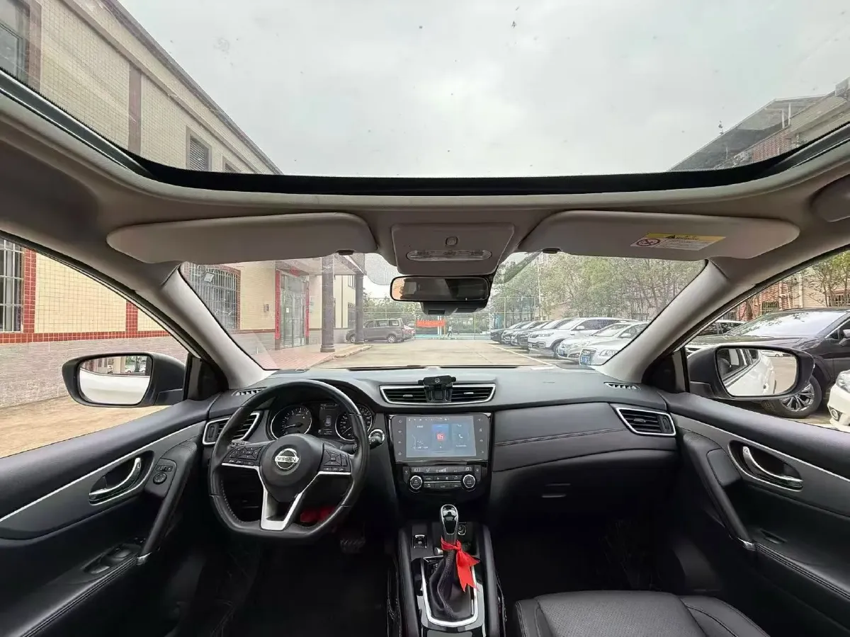 2022 Nissan Qashqai 2.0L 151HP L4 CVT,autocango,china used car exporter,china ev exporter,chinese used car exporter,chinese used ev exporter