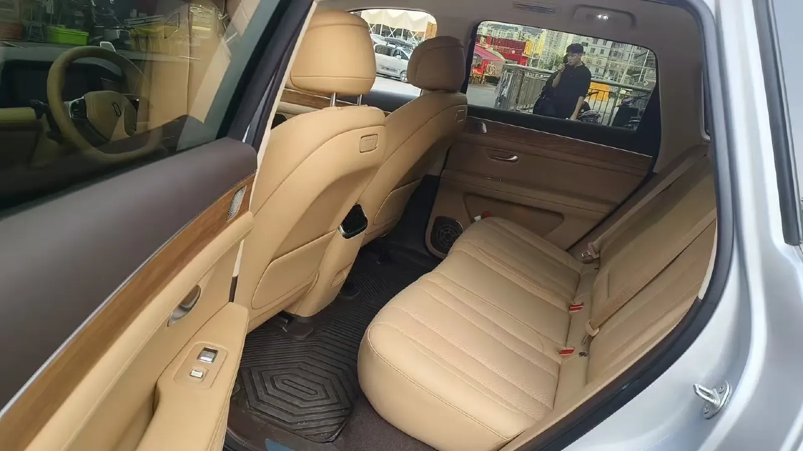 2024 Ford Transit 2.0T 143HP L4 9AT,autocango,china used car exporter,china ev exporter,chinese used car exporter,chinese used ev exporter