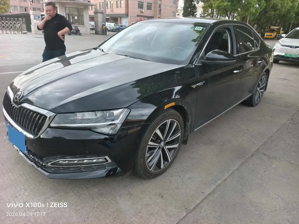 2023 Skoda Superb 1.4T 150HP L4 7DCT,autocango,china used car exporter,china ev exporter,chinese used car exporter,chinese used ev exporter
