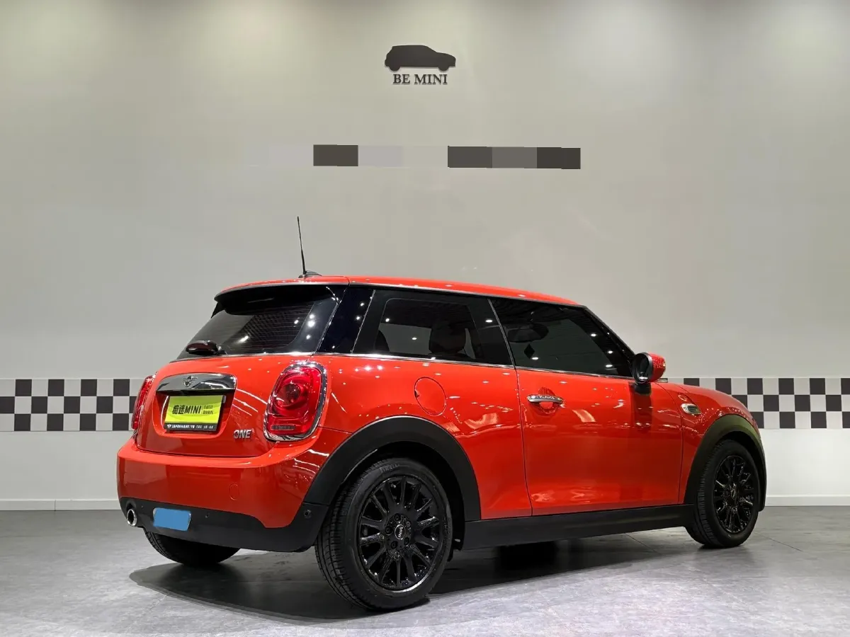 2020 MINI MINI 1.5T 102HP L3 7DCT,autocango,china used car exporter,china ev exporter,chinese used car exporter,chinese used ev exporter