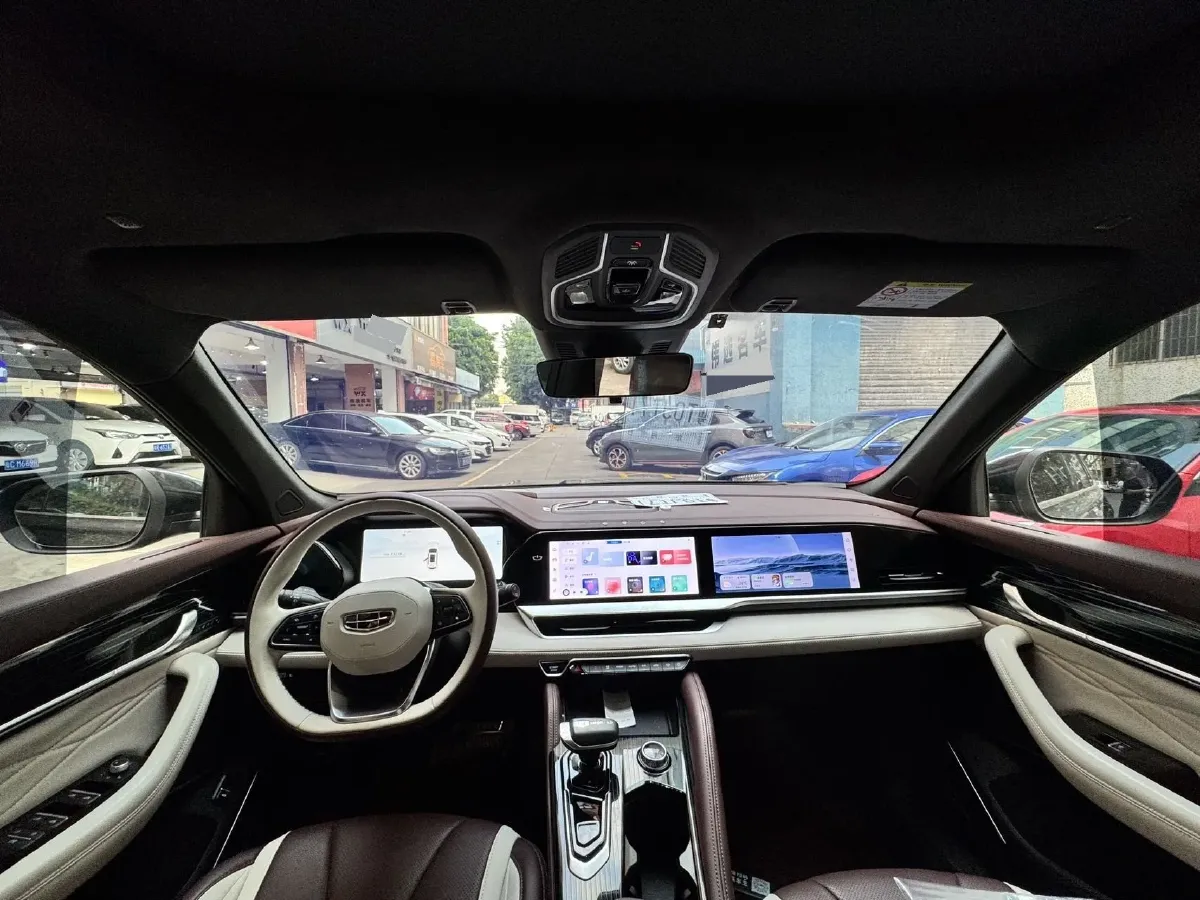 2021 Geely Monjaro 2.0T 218HP L4 7DCT,autocango,china used car exporter,china ev exporter,chinese used car exporter,chinese used ev exporter