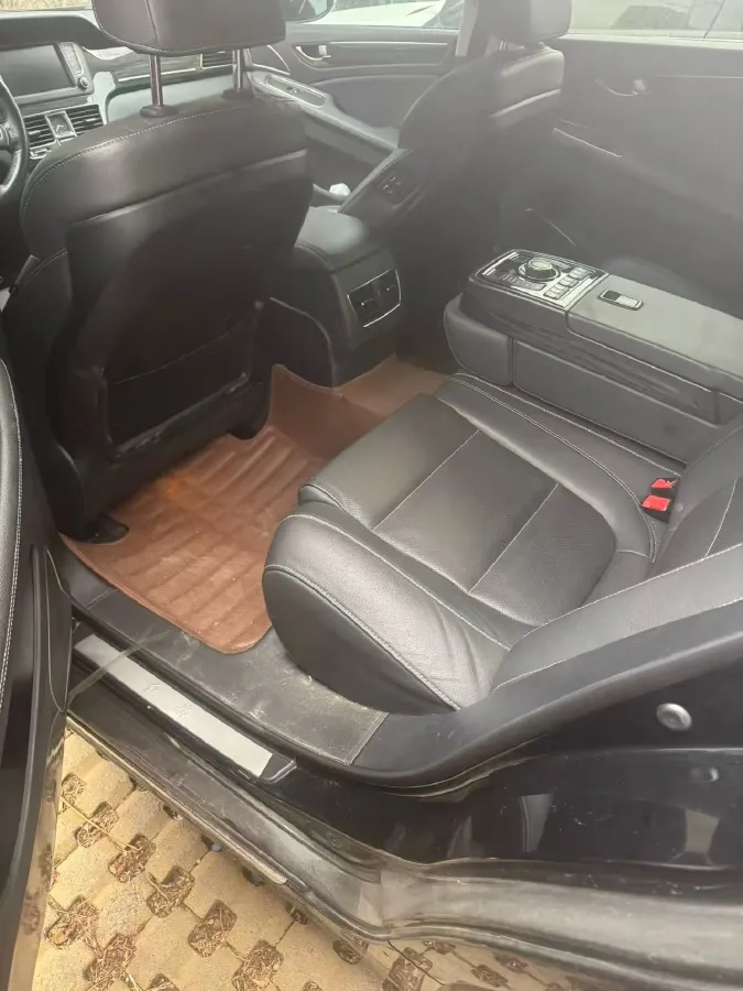 2019 HongQi H7 2.0T 204HP L4 6AT,autocango,china used car exporter,china ev exporter,chinese used car exporter,chinese used ev exporter