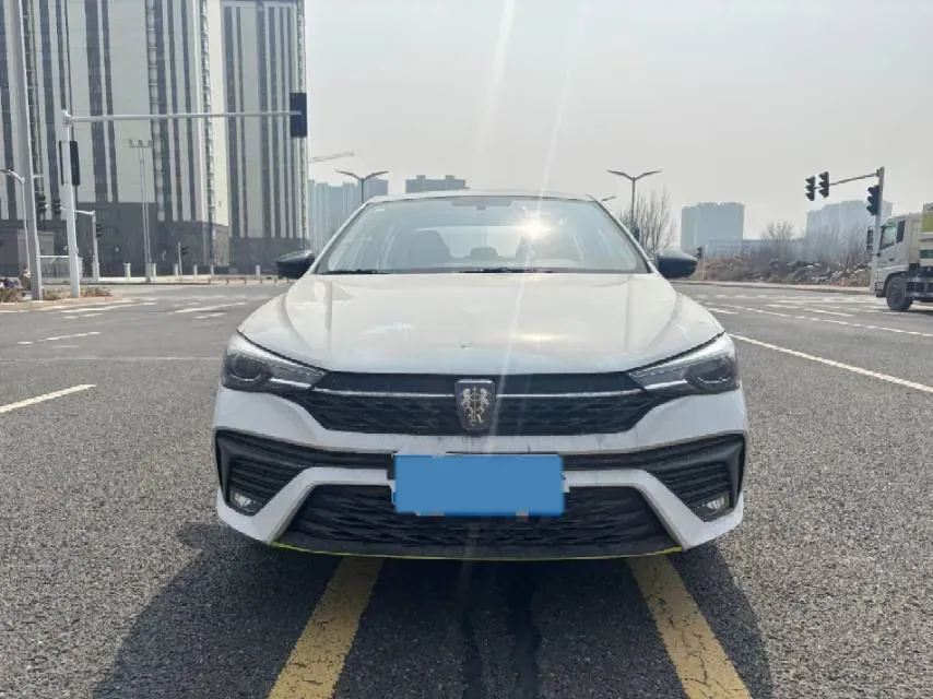 2021 Roewe i5 1.5L 120HP L4 CVT,autocango,china used car exporter,china ev exporter,chinese used car exporter,chinese used ev exporter