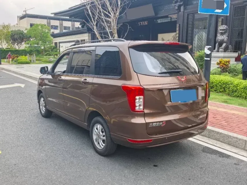 2021 WuLing HongGuang 1.5L 99HP L4 6MT,autocango,china used car exporter,china ev exporter,chinese used car exporter,chinese used ev exporter