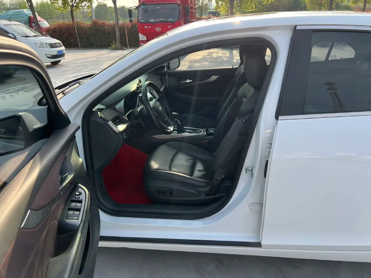 2018 Chevrolet Malibu 1.5T 170HP L4 6AT,autocango,china used car exporter,china ev exporter,chinese used car exporter,chinese used ev exporter