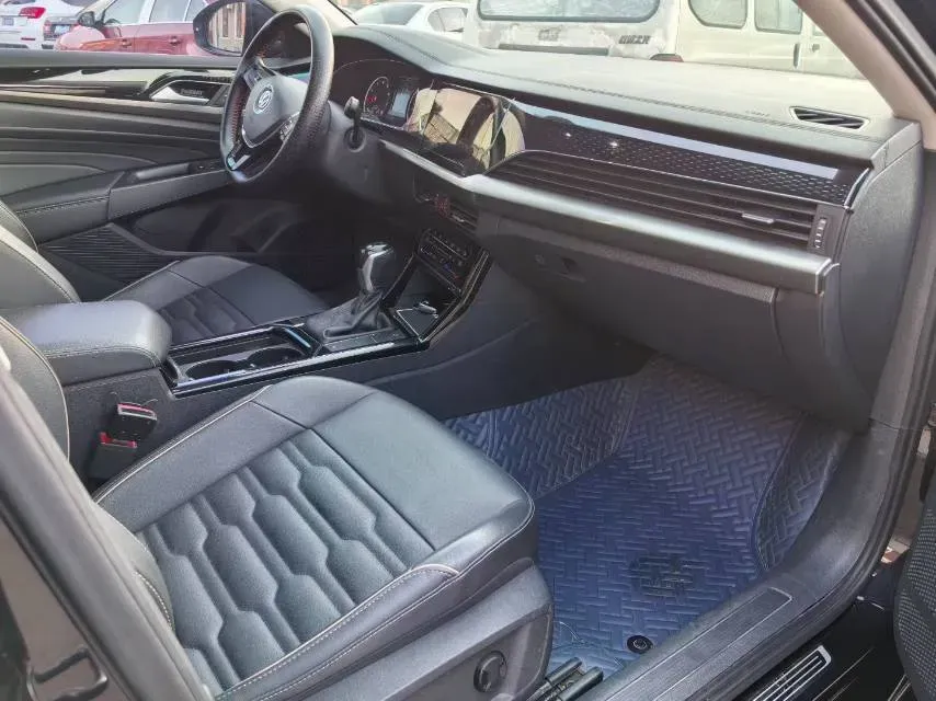 2020 Volkswagen Passat 2.0T 186HP L4 7DCT,autocango,china used car exporter,china ev exporter,chinese used car exporter,chinese used ev exporter