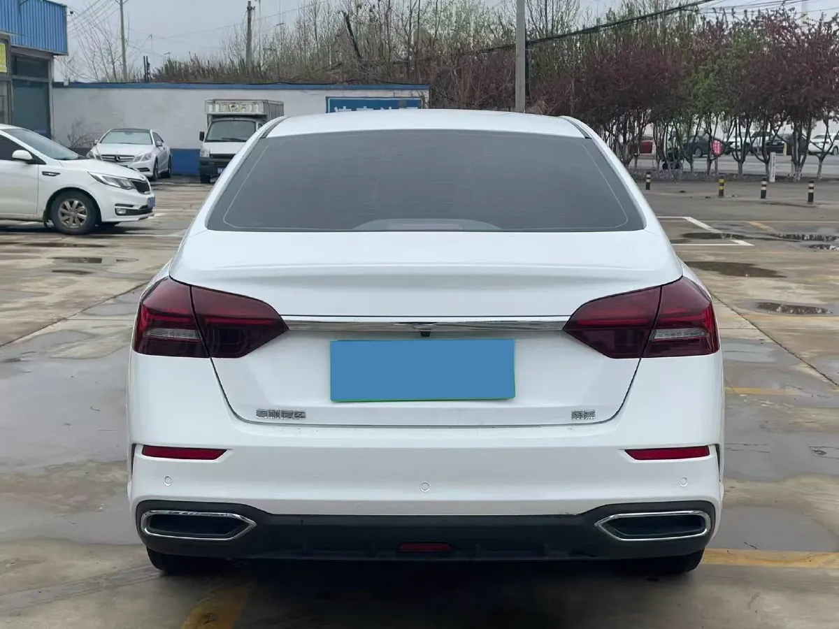 2021 BaoJun 530 1.5T 147HP L4 CVT,autocango,china used car exporter,china ev exporter,chinese used car exporter,chinese used ev exporter