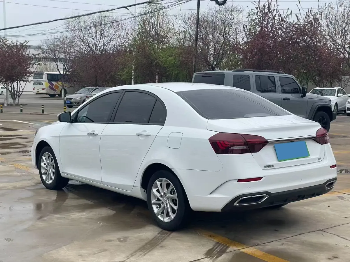 2021 BaoJun 530 1.5T 147HP L4 CVT,autocango,china used car exporter,china ev exporter,chinese used car exporter,chinese used ev exporter