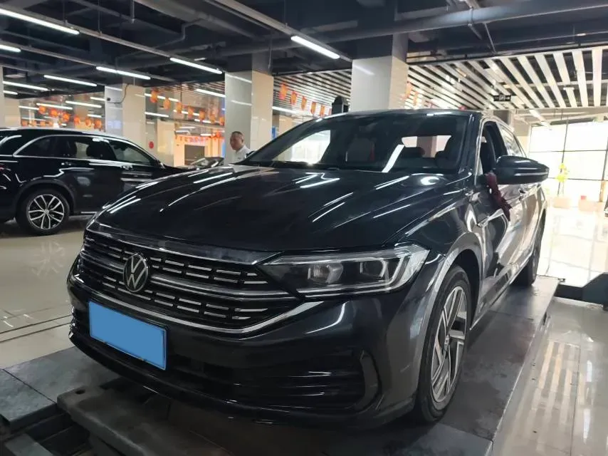 2023 Volkswagen Sagitar 1.5T 160HP L4 7DCT,autocango,china used car exporter,china ev exporter,chinese used car exporter,chinese used ev exporter