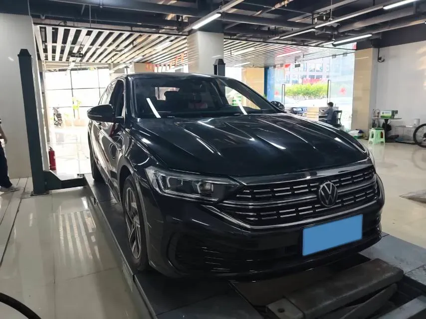2023 Volkswagen Sagitar 1.5T 160HP L4 7DCT,autocango,china used car exporter,china ev exporter,chinese used car exporter,chinese used ev exporter