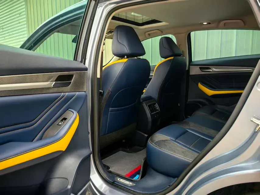 2020 ChangAn CS75 Plus 2.0T 233HP L4 8AT,autocango,china used car exporter,china ev exporter,chinese used car exporter,chinese used ev exporter