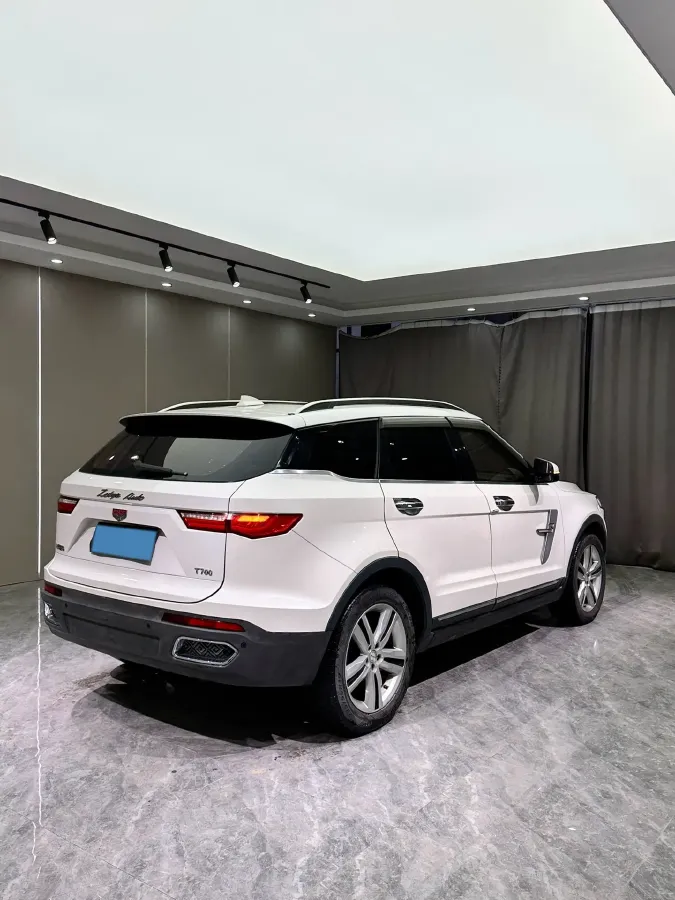 2017 Zotye T700 1.8T 177HP L4 6DCT,autocango,china used car exporter,china ev exporter,chinese used car exporter,chinese used ev exporter