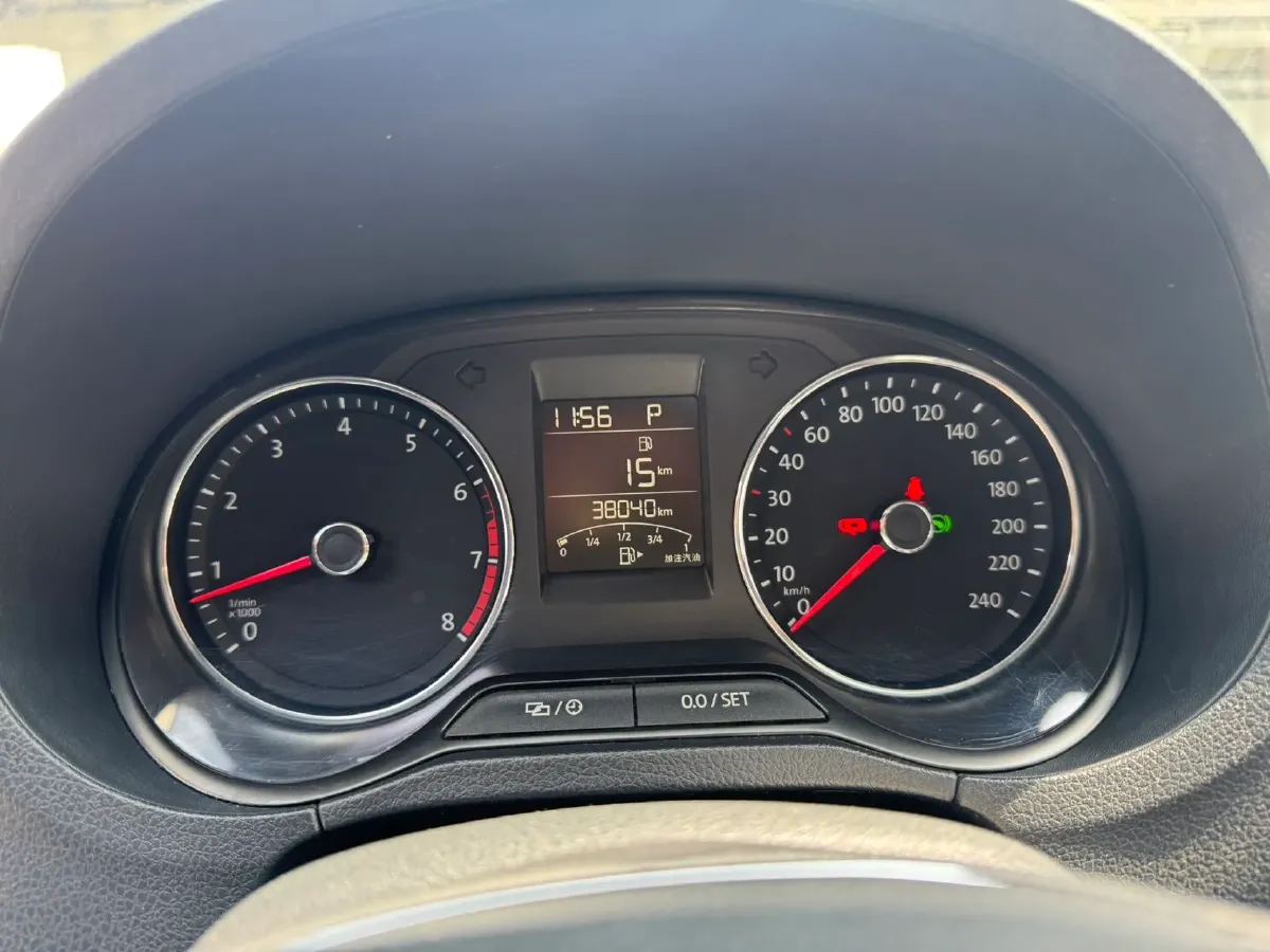 2016 Volkswagen Polo 1.6L 110HP L4 6AT,autocango,china used car exporter,china ev exporter,chinese used car exporter,chinese used ev exporter