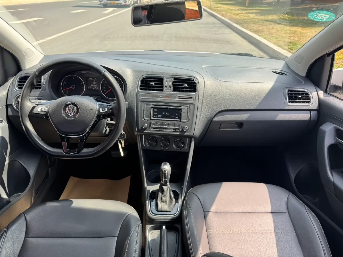 2016 Volkswagen Polo 1.6L 110HP L4 6AT,autocango,china used car exporter,china ev exporter,chinese used car exporter,chinese used ev exporter