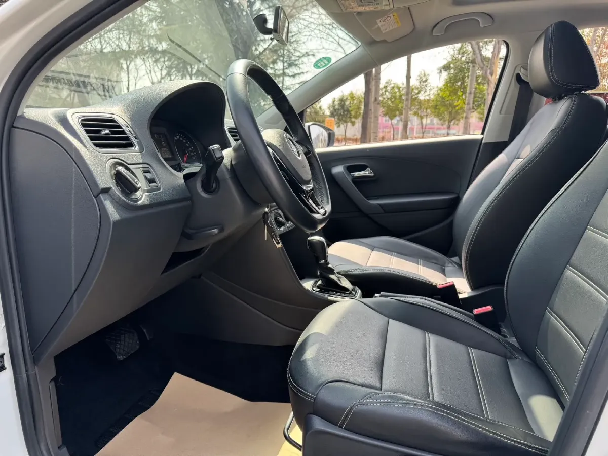 2016 Volkswagen Polo 1.6L 110HP L4 6AT,autocango,china used car exporter,china ev exporter,chinese used car exporter,chinese used ev exporter