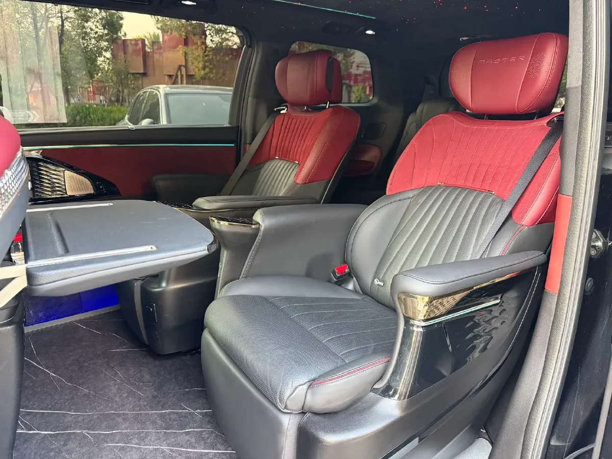 2023 GAC Trumpchi M8 2.0T 252HP L4 8AT,autocango,china used car exporter,china ev exporter,chinese used car exporter,chinese used ev exporter