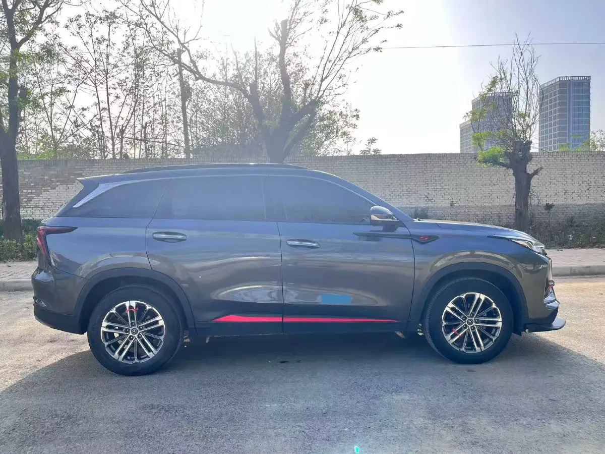 2022 ChangAn CS75 Plus 1.5T 178HP L4 6AT,autocango,china used car exporter,china ev exporter,chinese used car exporter,chinese used ev exporter