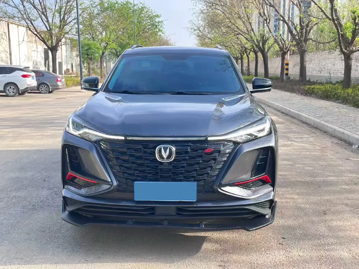 2022 ChangAn CS75 Plus 1.5T 178HP L4 6AT,autocango,china used car exporter,china ev exporter,chinese used car exporter,chinese used ev exporter