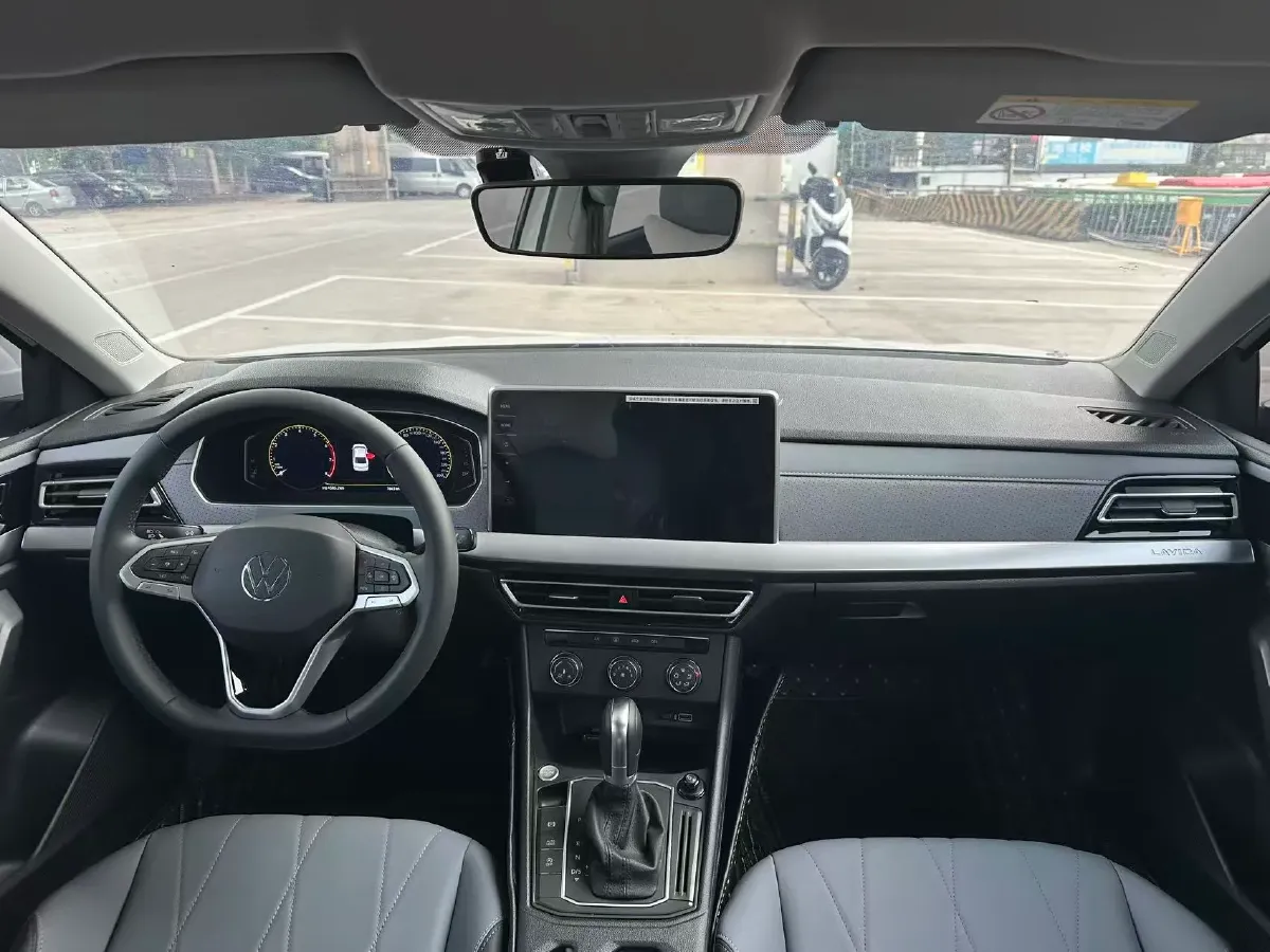 2024 Volkswagen Lavida 1.5L 110HP L4 6AT,autocango,china used car exporter,china ev exporter,chinese used car exporter,chinese used ev exporter