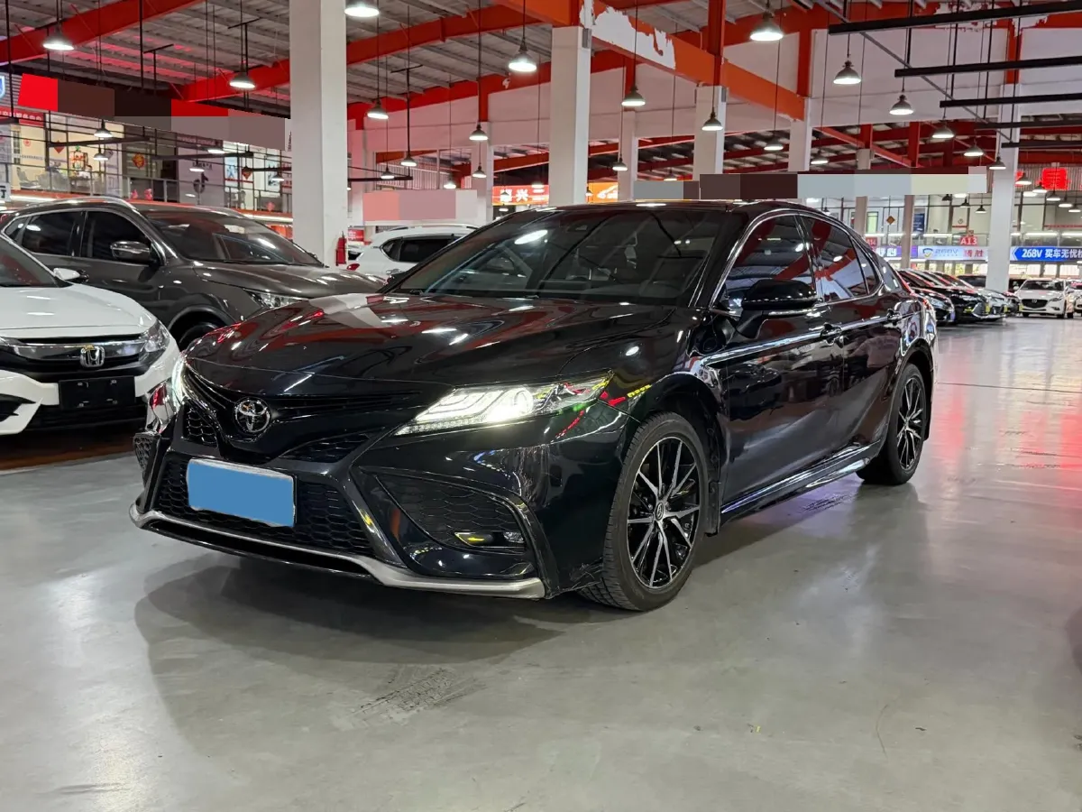 2021 Toyota Camry 2.5L 209HP L4 8AT,autocango,china used car exporter,china ev exporter,chinese used car exporter,chinese used ev exporter