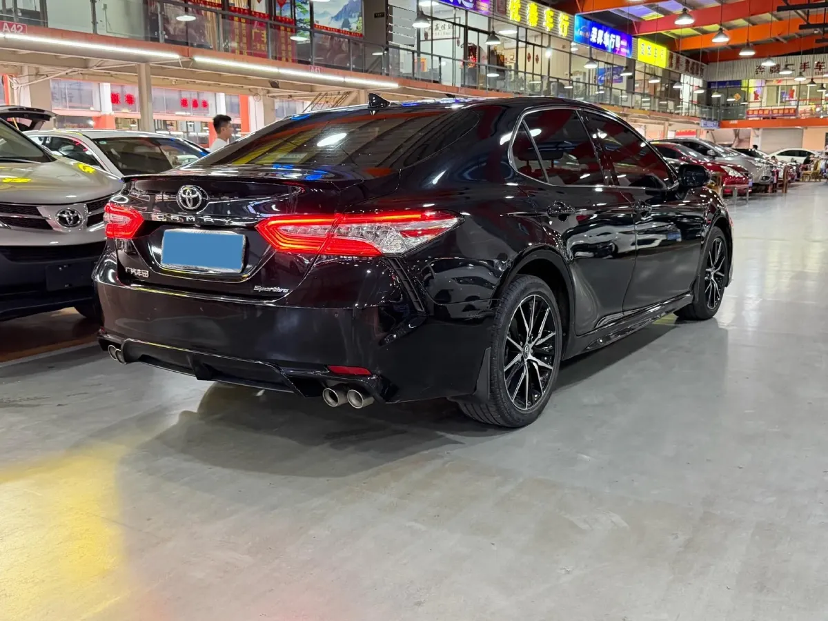 2021 Toyota Camry 2.5L 209HP L4 8AT,autocango,china used car exporter,china ev exporter,chinese used car exporter,chinese used ev exporter