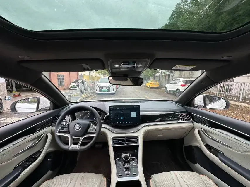 2021 Geely JiaJi 1.5T 177HP L3 7DCT PHEV 11.3KWH,autocango,china used car exporter,china ev exporter,chinese used car exporter,chinese used ev exporter